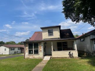 Foreclosed Home - 504 SHAW ST, 25504