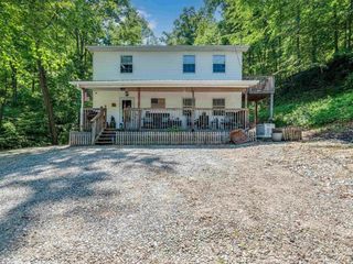 Foreclosed Home - 975 PANTHER LICK RD, 25510