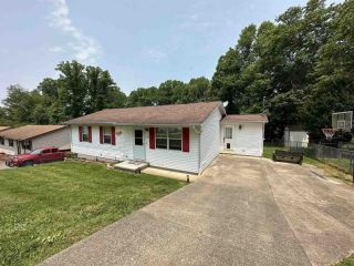 Foreclosed Home - 28 BEAVER DR, 25526