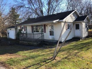 Foreclosed Home - 512 Burdette St, 25550