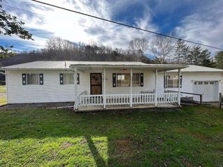 Foreclosed Home - 5344 FISHER BOWEN BRANCH RD, 25570