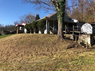 Foreclosed Home - 2138 Johnstown Road, 25701