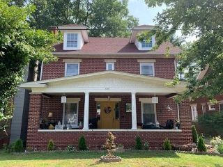 Foreclosed Home - 1712 CRESTMONT DR, 25701