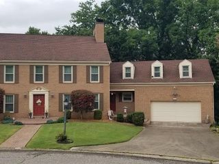 Foreclosed Home - 186 CAMELOT DR, 25701