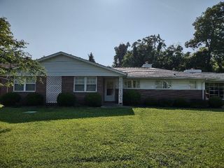 Foreclosed Home - 2210 S INWOOD DR, 25701