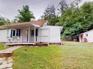 Foreclosed Home - 3907 GREEN VALLEY RD, 25701