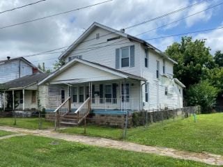 Foreclosed Home - 216 SHORT ST, 25702