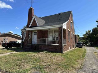 Foreclosed Home - 308 RICHMOND ST, 25702