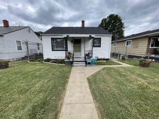 Foreclosed Home - 3721 3RD AVE, 25702