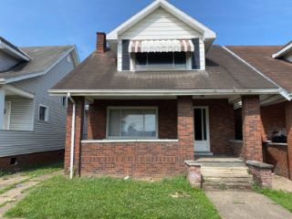 Foreclosed Home - 407 CABELL CT, 25703