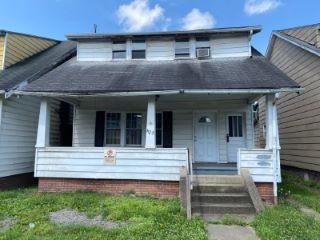 Foreclosed Home - 405 HOMESTEAD PL, 25703
