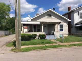 Foreclosed Home - 415 24TH ST W, 25704