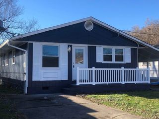 Foreclosed Home - 315 7TH ST, 25705