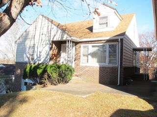 Foreclosed Home - 416 GREEN OAK DR, 25705