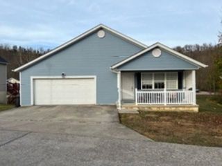 Foreclosed Home - 116 BAYSIDE DR, 25705