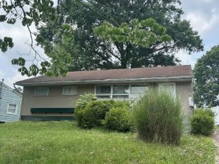 Foreclosed Home - 906 NORWAY AVE, 25705