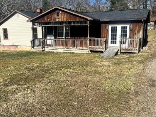 Foreclosed Home - 459 GRILL RD, 25801