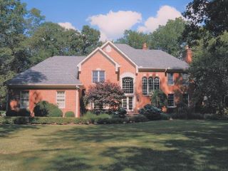 Foreclosed Home - 1315 LAKE DR, 25832