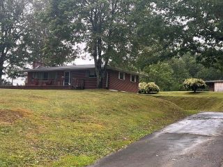 Foreclosed Home - 2268 FLAT TOP RD, 25843