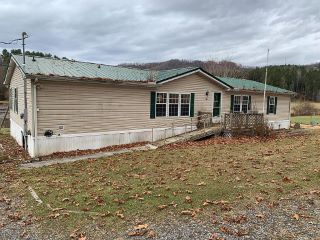 Foreclosed Home - 147 GREEN VALLEY DR, 25969