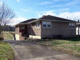 Foreclosed Home - 609 SYCAMORE CIR, 26170
