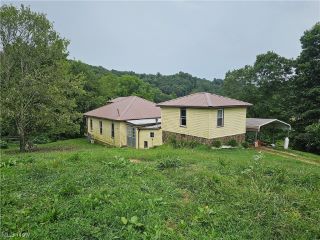 Foreclosed Home - 145 COMFORT LN, 26346