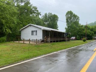 Foreclosed Home - 10417 WV HIGHWAY 5 W, 26351