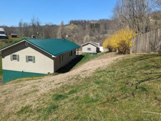 Foreclosed Home - 118 LICK RUN RD, 26411