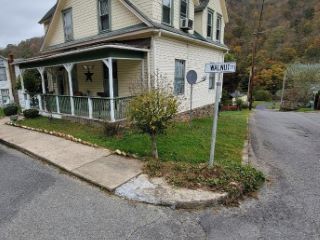 Foreclosed Home - 115 WALNUT ST, 26425