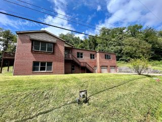 Foreclosed Home - 300 JEROME ST, 26505