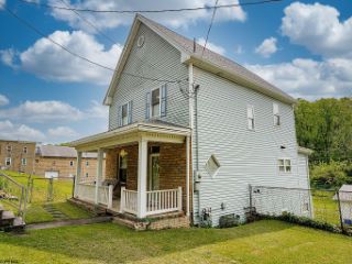 Foreclosed Home - 702 POWELL AVE, 26505
