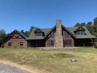 Foreclosed Home - 1364 Nc Highway 801 N, 27006