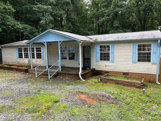 Foreclosed Home - 807 LIBERTY CHURCH RD, 27028
