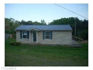Foreclosed Home - 3951 PINE HALL RD, 27052