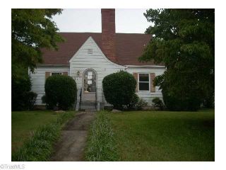Foreclosed Home - 927 HOLLAND ST, 27101