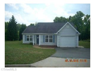 Foreclosed Home - 3105 BEESON ACRES RD, 27105