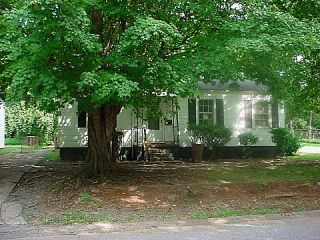 Foreclosed Home - 1937 DACIAN ST, 27107