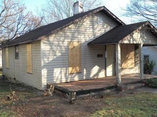 Foreclosed Home - 1325 BELLEAUWOOD ST, 27107