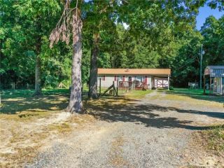 Foreclosed Home - 16414 NC 902 HWY, 27207