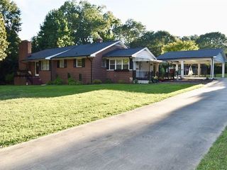 Foreclosed Home - 422 SHADOWBROOK DR, 27215