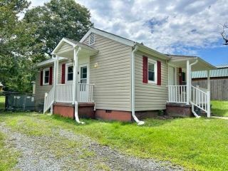 Foreclosed Home - 412 MICHEL ST, 27217