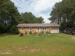 Foreclosed Home - 209 E GRAVES ST, 27229