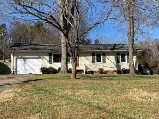 Foreclosed Home - 516 Carol Leigh Dr, 27249