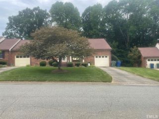 Foreclosed Home - 1811 MEADOWVIEW DR, 27253