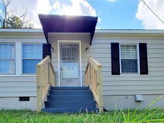 Foreclosed Home - 504 POMEROY ST, 27253