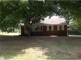 Foreclosed Home - 3712 MULBERRY LN, 27265