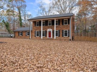 Foreclosed Home - 2926 LITTLE RIVER DR, 27278