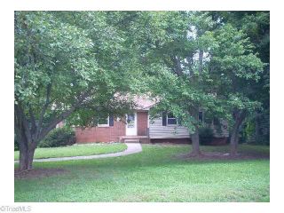 Foreclosed Home - 2110 TWIN HILL CT, 27284