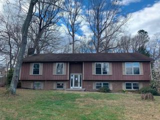 Foreclosed Home - 1020 Croaisdale Ct, 27284