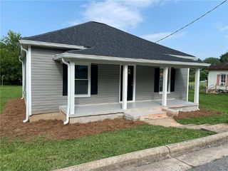 Foreclosed Home - 120 S BYRD ST, 27288